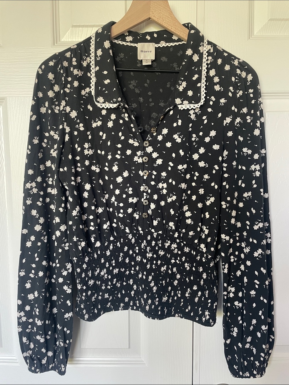 Maeve Black Floral Button-Front Blouse with Lace-Trim Collar